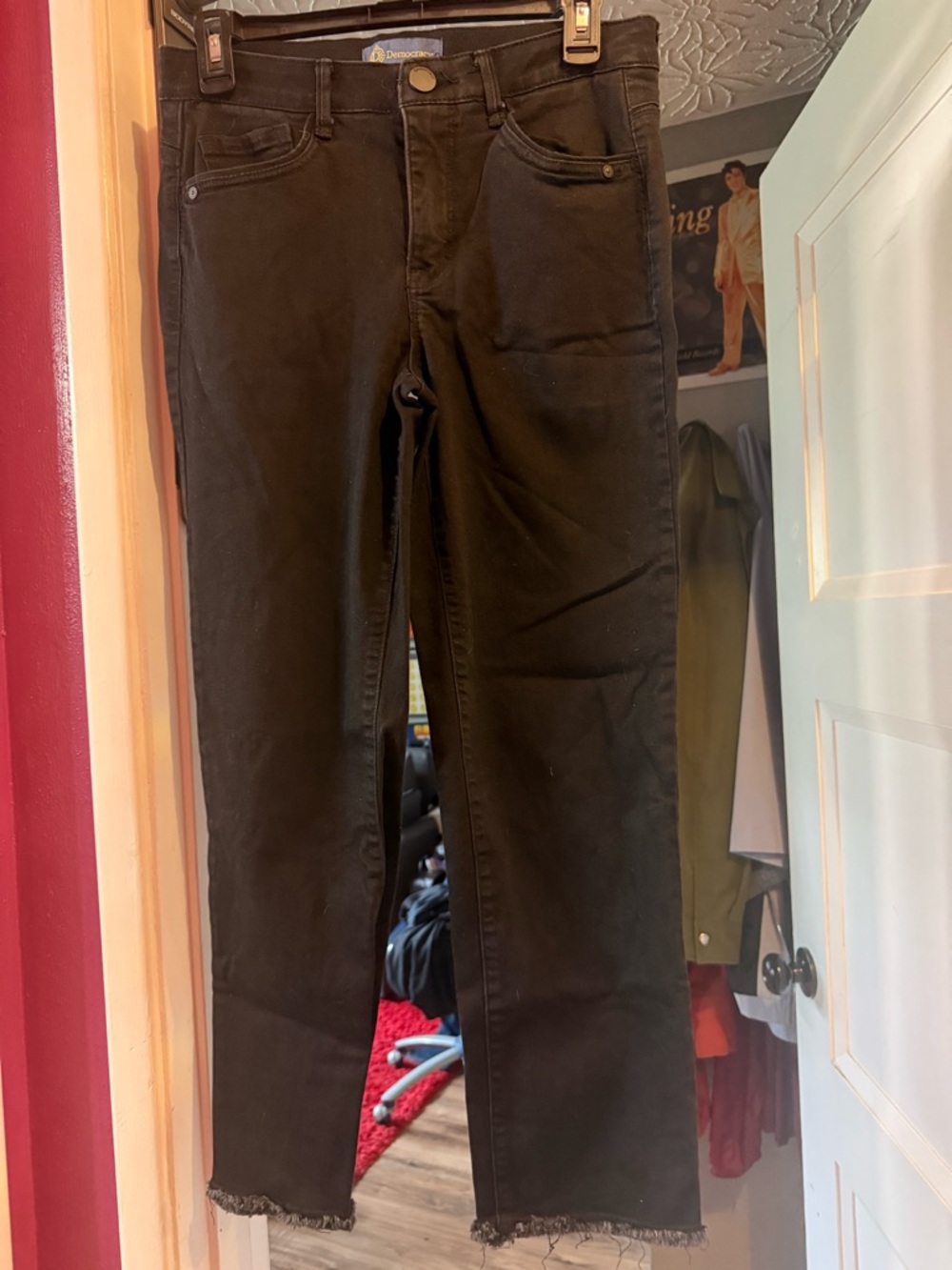 Democracy High Rise Straight Bkack Jeans with Fray Bottom NEW
